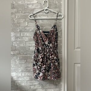 Romper size Small - PTP 16  beautiful 1.State romper with adjustable straps